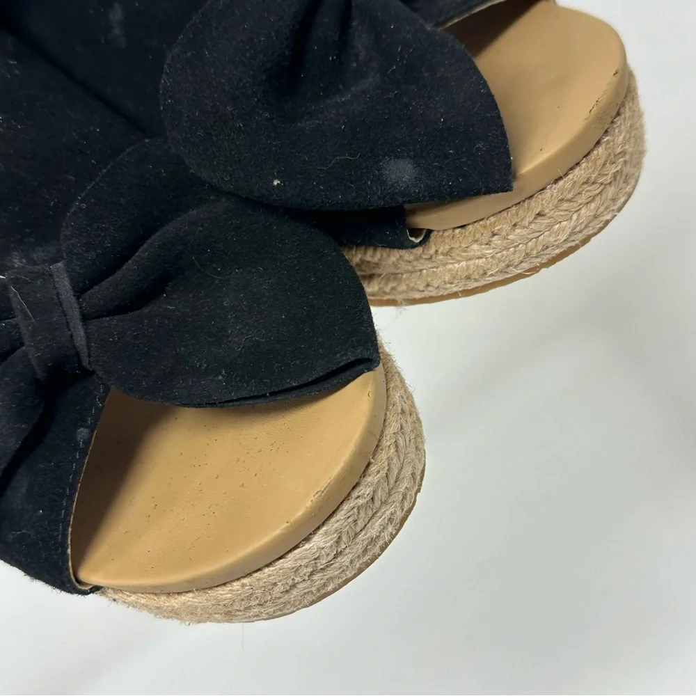 UGG camilla black